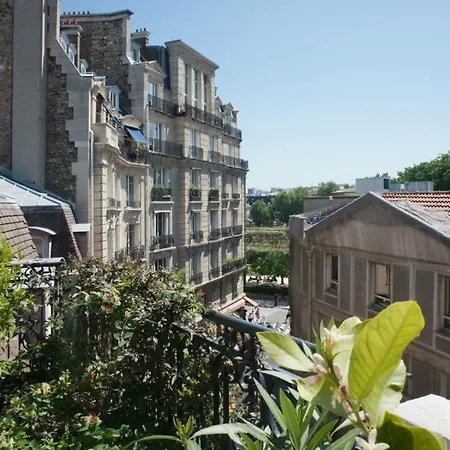 Notre-dame Terrace *